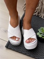 Tamanco Petite Jolie Smash PJ7588 Creme