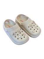 Babuche Molekinha 2591.103 Creme com pingentes
