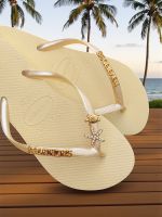 Havaianas Slim Buttercream + Escrita Dourada + Tartaruga e Estrela Strass