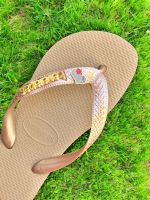 Havaianas Top Rose Gold + Escrita Dourada + Capivara 