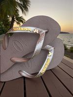 Havaianas Top Cafe + Escrita Dourada + Borboleta Branca 