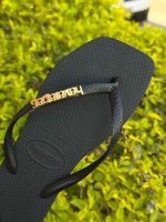 Havaianas Square Preto + Escrita Dourada 