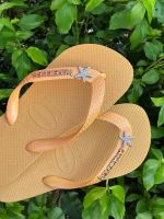 Havaianas Top Amarelo + Escrita Dourada + Estrela do Mar