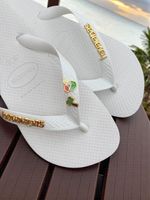 Havaianas Top Branco + Escrita Dourada + Coco + Coqueiro 