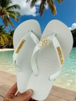 Havaianas Top Branca + Escrita Dourada + Concha + Estrela