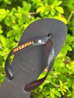 Havaianas Top Preta + Escrita Dourada + Ponto de Luz