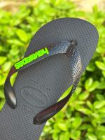 Havaianas Top Preta + Escrita Verde Neon
