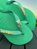 Havaianas Top Verde + Escrita Dourada + Coco + Coqueiro