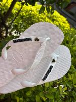 Havaianas Top Branca + Escrita Preta + Coração Preto