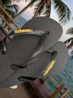 Havaianas Top Logo Metallic Preto/Dourada
