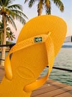 Havaianas Top Amarelo + Bandeira Brasil 