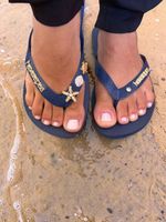 Havaianas Top Marinho + Escrita Dourada + Estrela, Concha, Tartaruga e Ponto de Luz
