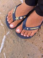 Havaianas Top Marinho + Escrita Dourada + Estrela, Concha, Tartaruga e Ponto de Luz
