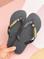 Havaianas Top Preto + Escrita Dourada + Coração Strass