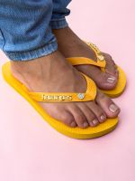 Havaianas Top Amarelo + Escrita Dourada + Coração Strass
