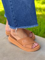 Chinelo Petite Jolie Smash PJ6812II Doce de Leite