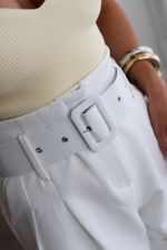 SHORTS YARA - BRANCO