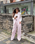 CALÇA LISTRADA JULIANA - ROSA