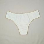 Tanga Michele - Calcinha de Microfibra e Renda confortável 