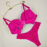 Conjunto de lingerie Maria Rosa Pink