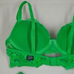 Conjunto Sensual Verde Neon com Bojo Moldado