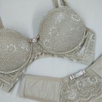Conjunto de Lingerie cor Canela em Microfibra e Renda com Bojo