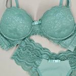 Conjunto de lingerie em renda Maria  - Verde Menta