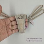 Calcinha Fio Dental em Renda com Tiras Duplas - Bege
