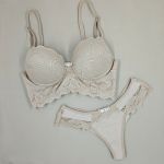 Conjunto de Cropped em Renda Meury - Base