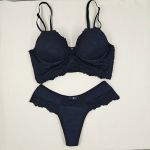 Conjunto de Cropped em Renda Meury - Preto