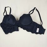 Conjunto de Cropped em Renda Meury - Preto