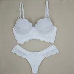 Conjunto de Cropped em Renda Meury - Branco