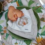 Guardanapo Linhão Off-white Bordado Orquídea Fendi