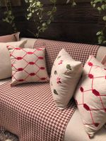 Almofada Cru Geometric Bordô
