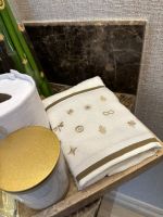 Toalha Lavabo Off White Bordado Proteção