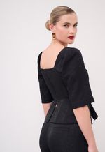 Blusa Com Decote Quadrado