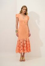 Vestido Com Renda Na Barra