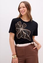 T-Shirt Feminina Bordada