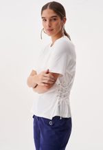 T-Shirt Algodão Com Amarrações Laterais