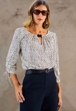 Blusa Decote Gota Estampa Poá