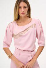 Blusa Crepe Decote Bordado