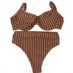 Conjunto Retrô Caramelo Listrado