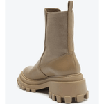 BOTA TRATORADA COURO CANO MÉDIO SCHUTZ  MOCACCINO 