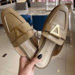 MULE  SCHUTZ DETALHE TRIANGULO MATCH 
