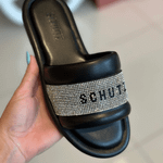 SANDALIA SCHUTZ  PAPETE COURO CRISTAIS BLACK        