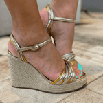 SANDALIA LUIZA BARCELOS  ANABELA  MIX TIRAS DOURAD