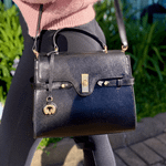 BOLSA VICENZA TOTE CORA MEDIA FLAP COURO PRETO P5000100340005