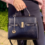 BOLSA VICENZA TOTE CORA MEDIA FLAP COURO PRETO P5000100340005