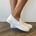 TÊNIS CAPODARTE SLIP ON MATELASSE BRANCO