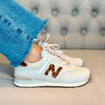 Tênis New Balance 574 Onça